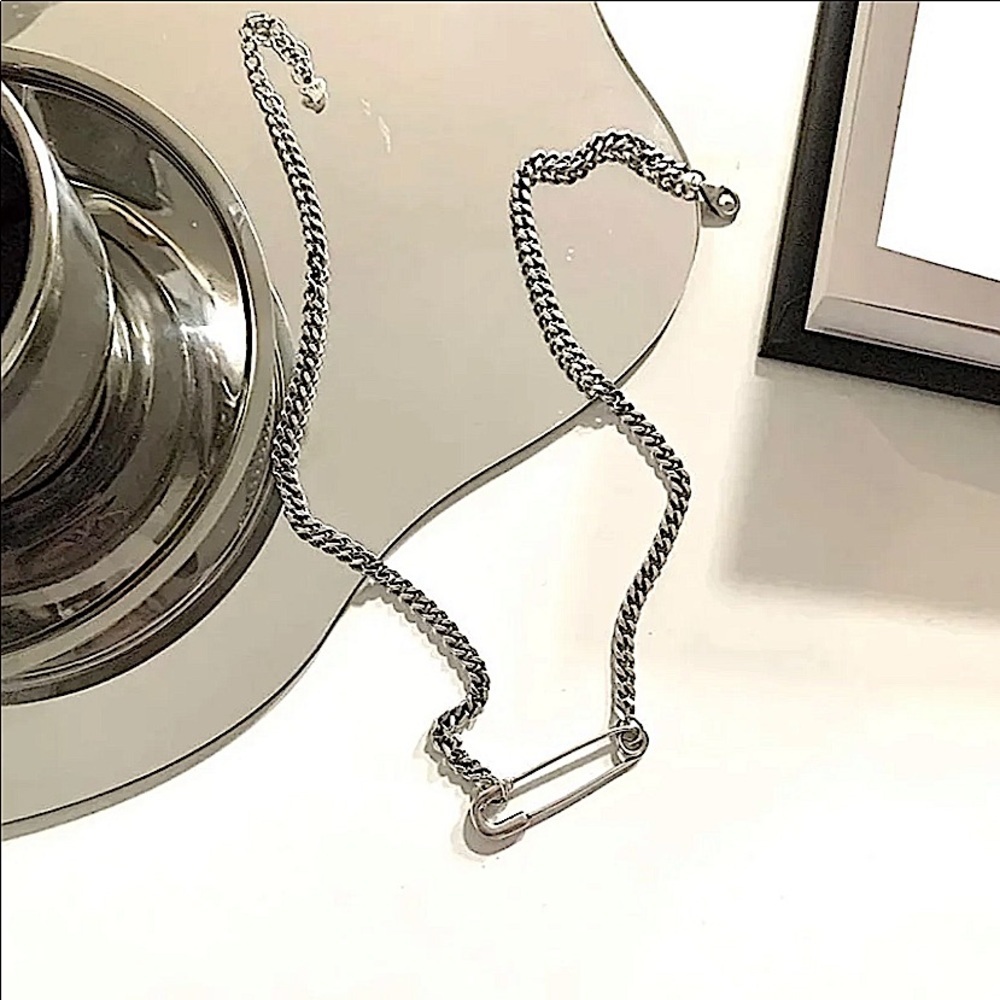 Safety Pin Sterling Silver Chain Link Minimalist Necklace - Picture 6 of 6